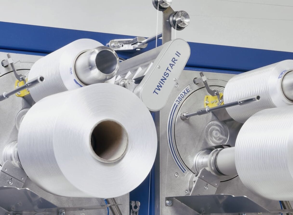 Bei Maschinentypen mit automatischem Hülsenwechsel setzt SAHM Dünnringlager und Linearführungen von Franke ein